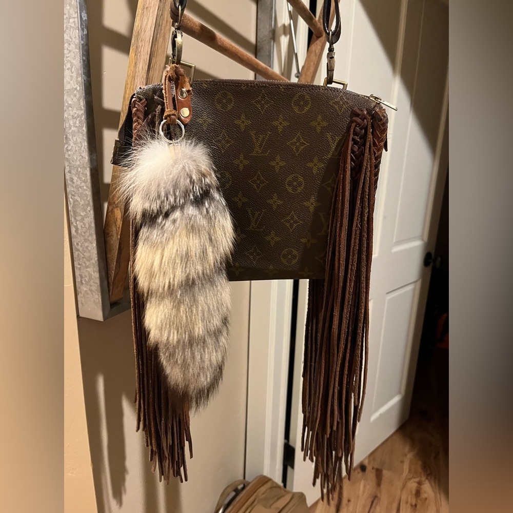 Vintage Boho Bags Louis Vuitton Crossbody with Fringe